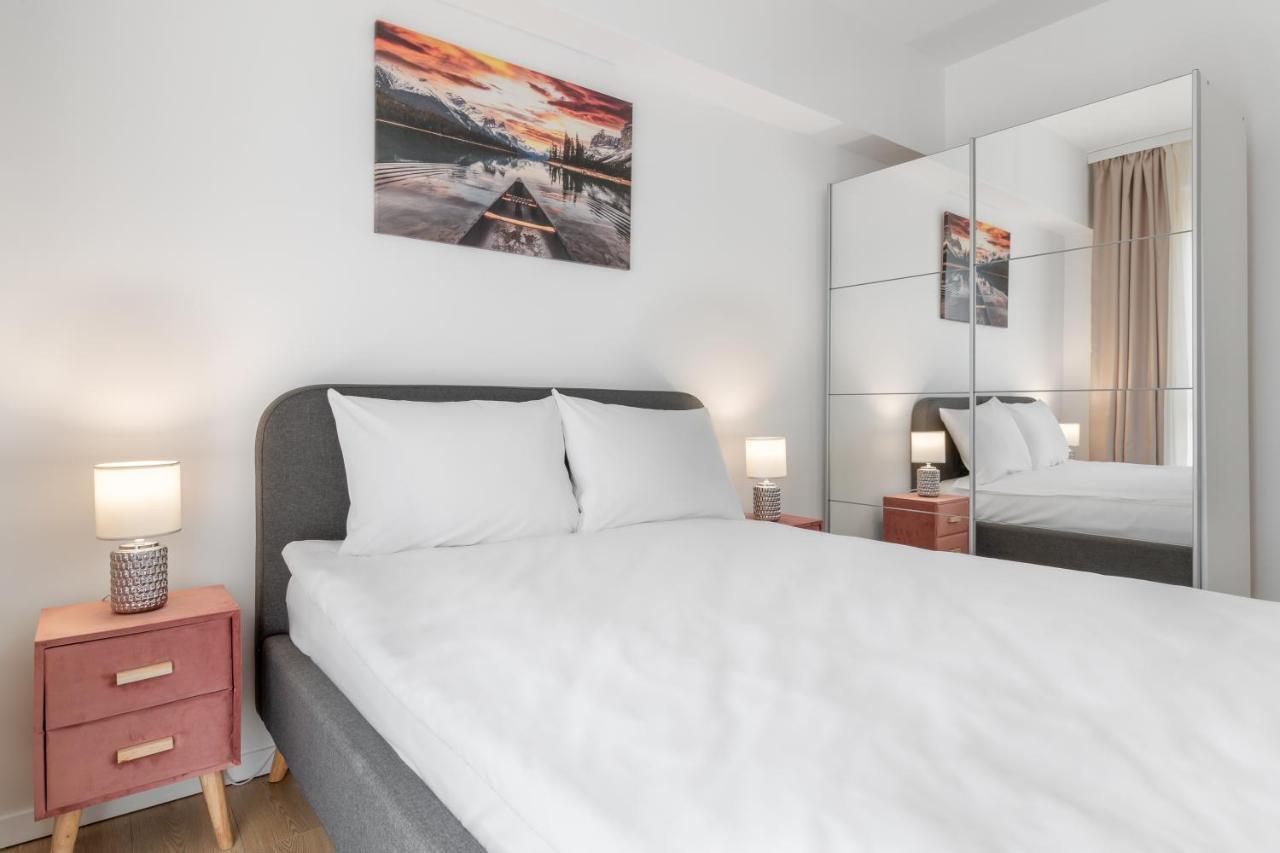 Vancouver Flat Орадеа Екстериор снимка